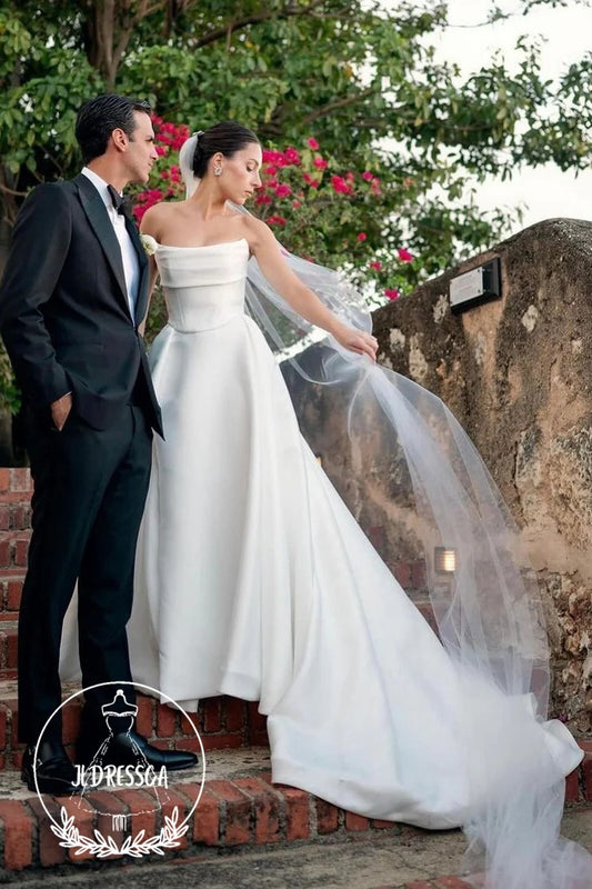 Elegant White Strapless Satin Wedding Dresses, WD25024