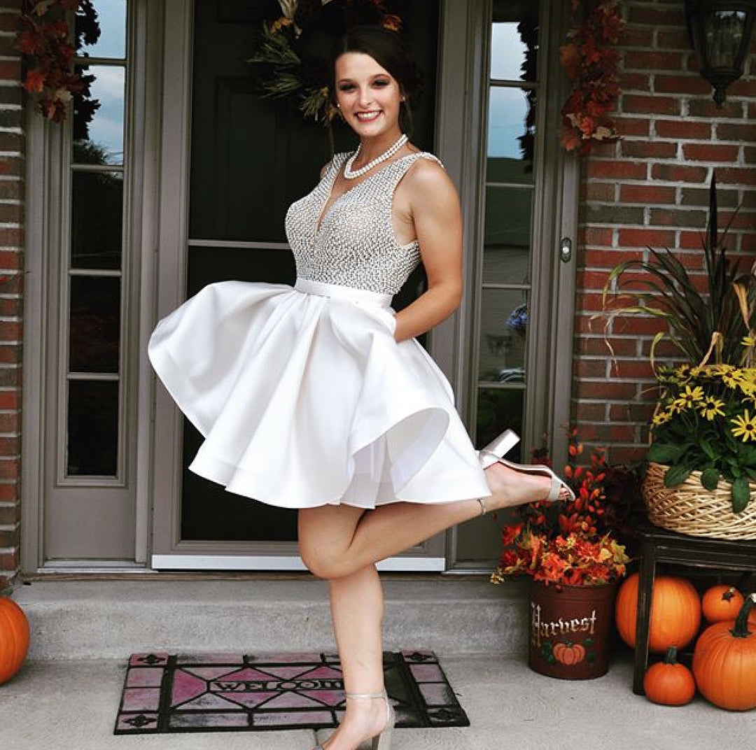 Chic A-Line White Beaded Knee Length V-Neck Backless Short Prom Dress | JLDressCA Chic A-Line White Beaded Knee Length V-Neck Backless Short Prom Dress | JLDressCA