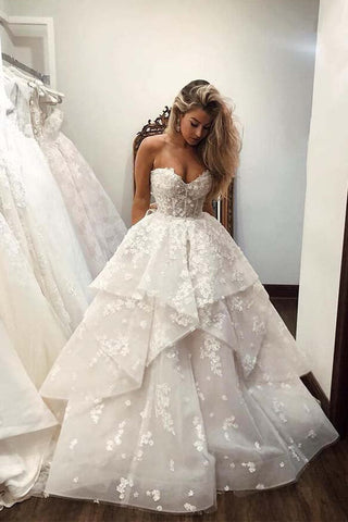 Ivory Tulle Ball Gown Wedding Dress with Strapless Sweetheart Neckline and Floral Details, WD2311038