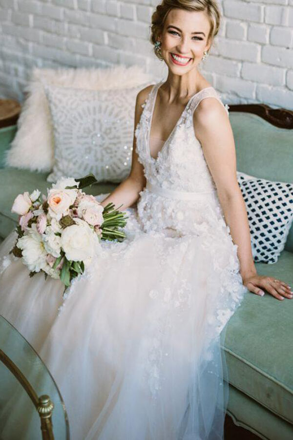 Ivory V-neck Lace Beach Wedding Dress, WD2305039
