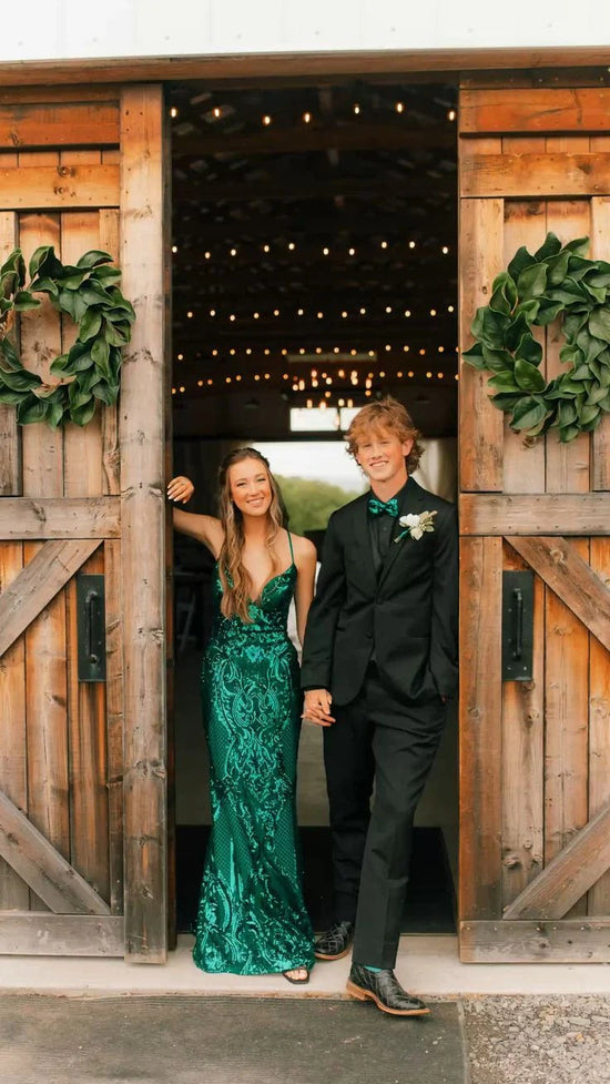 Dominic  | Charming Mermaid V Neck Green Sequins Lace Long Prom Dress with Lace-up main image 1