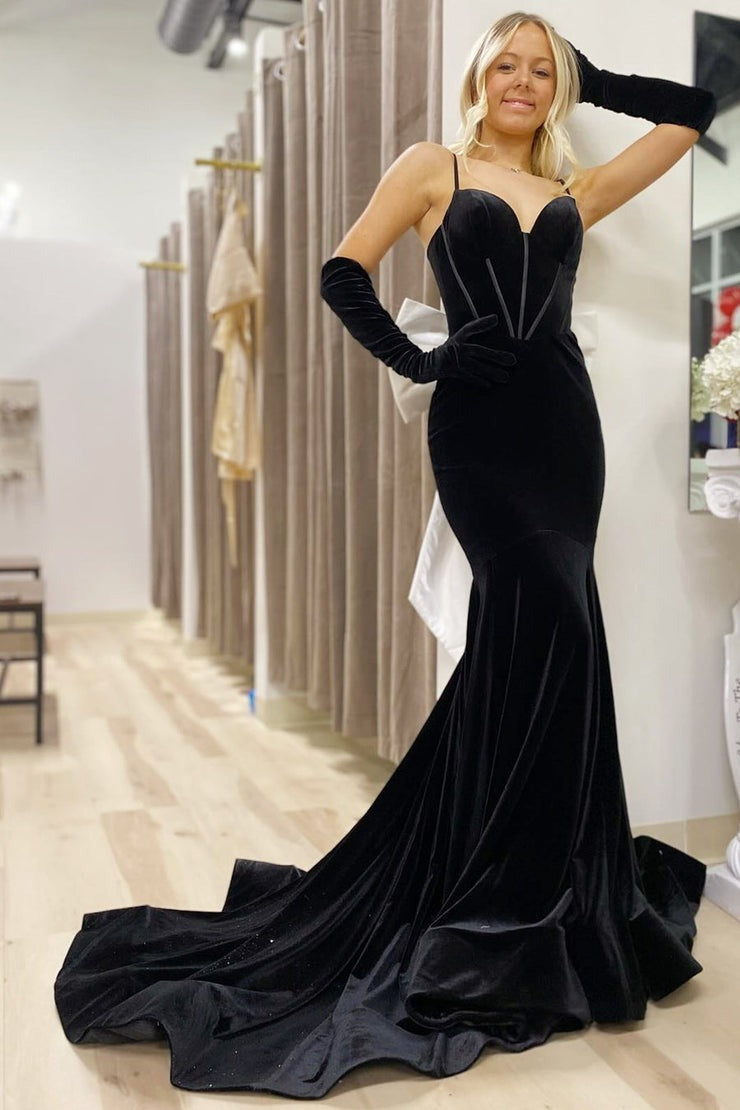 prom dress bow back Stunning Spaghetti Strap Black Bow-Back Trumpet Velvet Long Prom Dress
