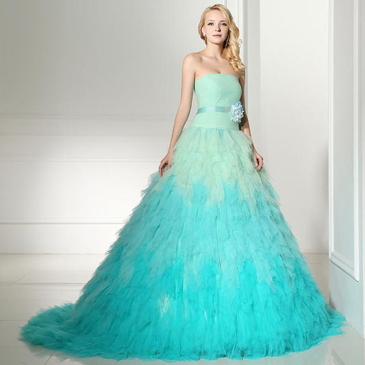 Luxurious Tulle Ball Gowns Strapless Long Prom Dresses