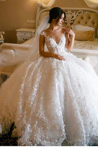 Vintage Ball Gown Wedding Dress with Floral Lace, WD2303166